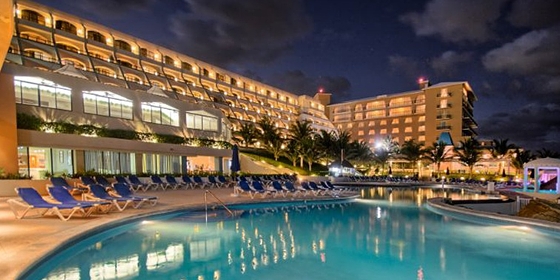 Golden Parnassus Resort & Spa, HGH in Cancun